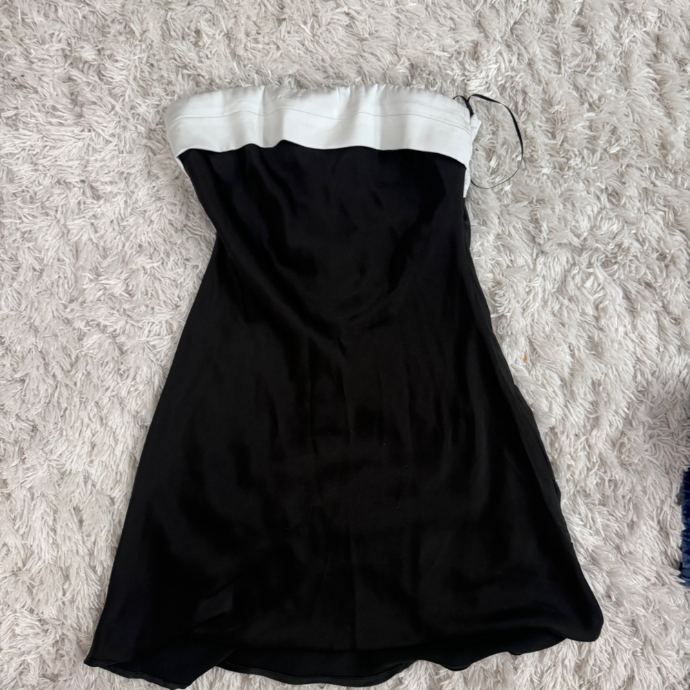 Princess Polly White and Black Straplesss Dress - Picture 5 of 8